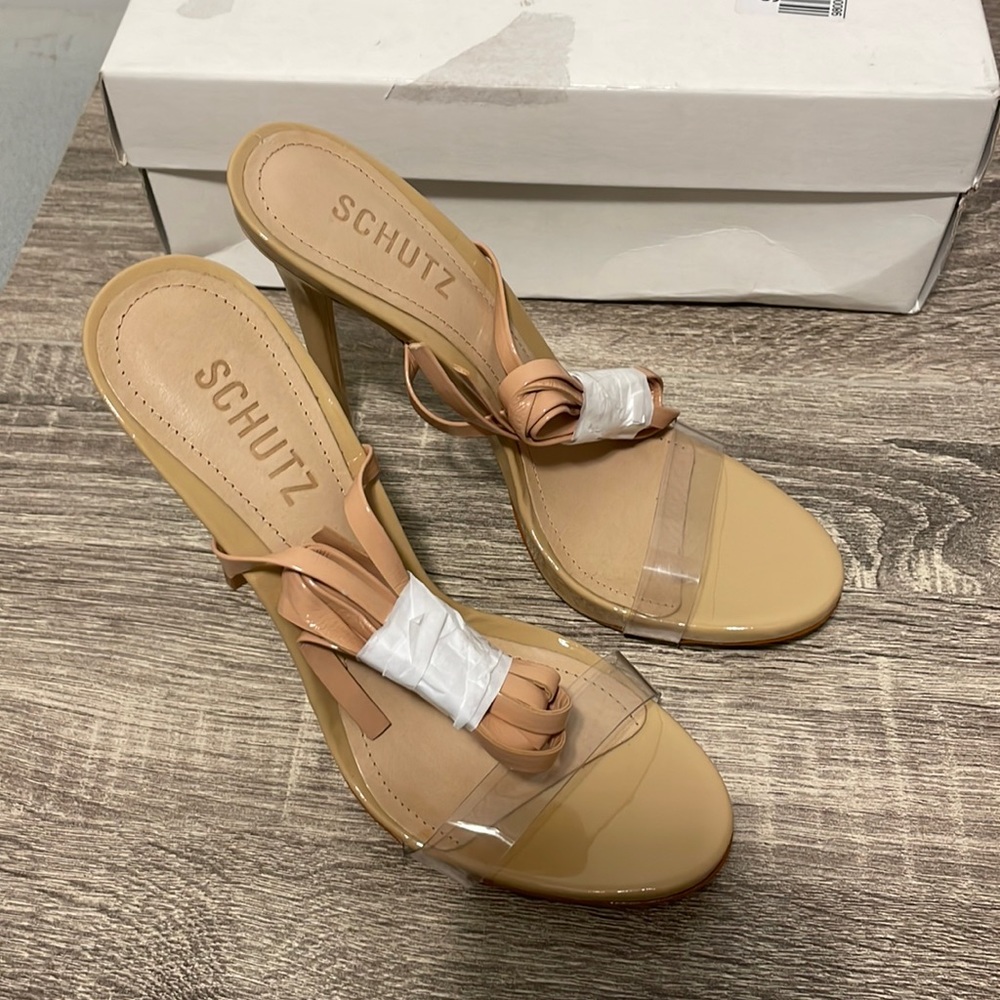 Schutz  heels size 7.5 BUY As IS
